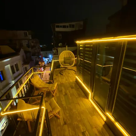 Golden Arrow Old Istanbul