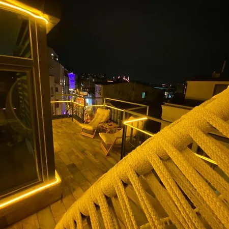 Golden Arrow Old Ξενοδοχείο με διαμερίσματα 4*